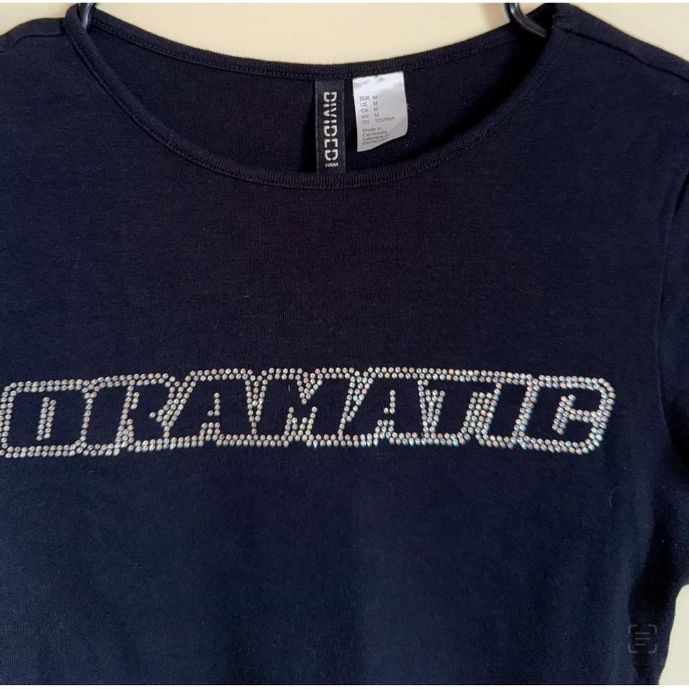 H&M Divided Black Dramatic Statement Tee Crop Top… - image 5